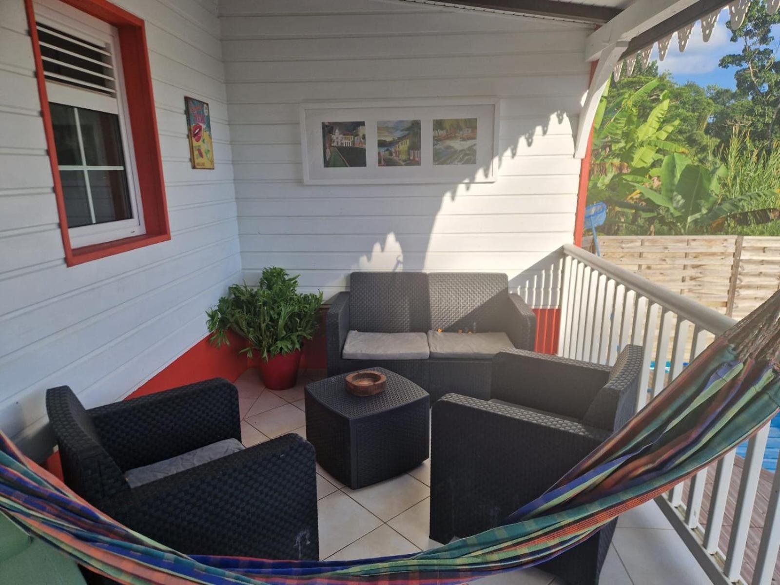 Bungalows Corail, F3 Avec Piscine A Sainte Luce Exterior photo