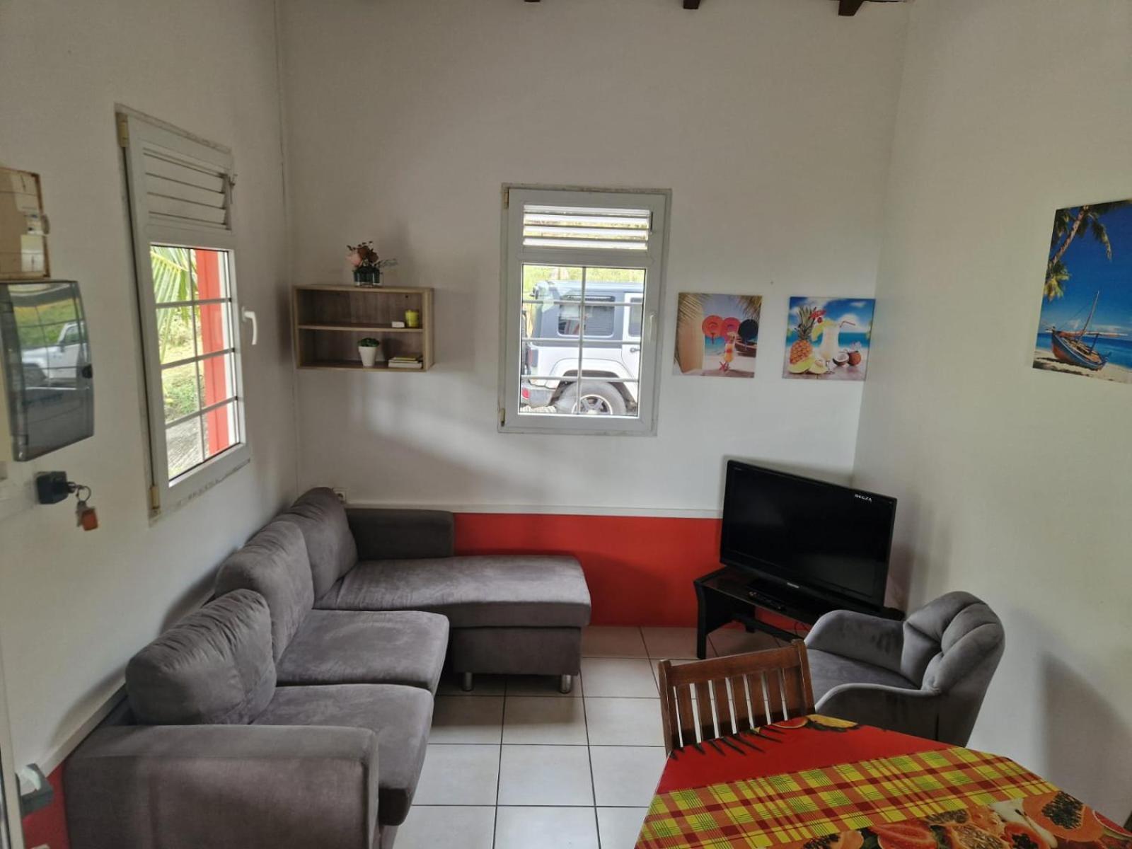Bungalows Corail, F3 Avec Piscine A Sainte Luce Exterior photo